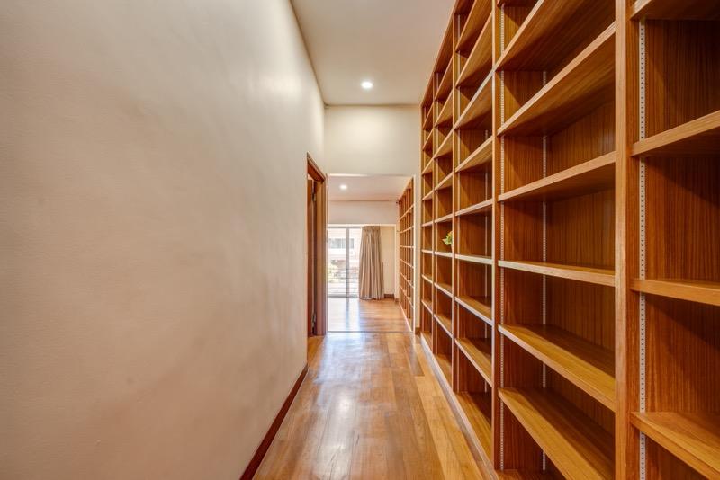 Semi-D at Tuan Sing Park Semi-Detached House For Rent, $8,800, 5 Bed 4 Bath 3,200 sqft $2.38 psf