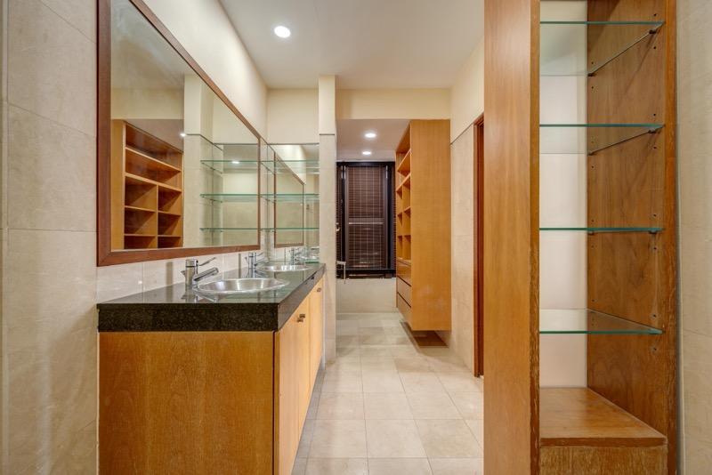 Semi-D at Tuan Sing Park Semi-Detached House For Rent, $8,800, 5 Bed 4 Bath 3,200 sqft $2.38 psf