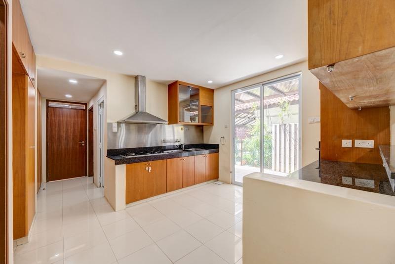 Semi-D at Tuan Sing Park Semi-Detached House For Rent, $8,800, 5 Bed 4 Bath 3,200 sqft $2.38 psf