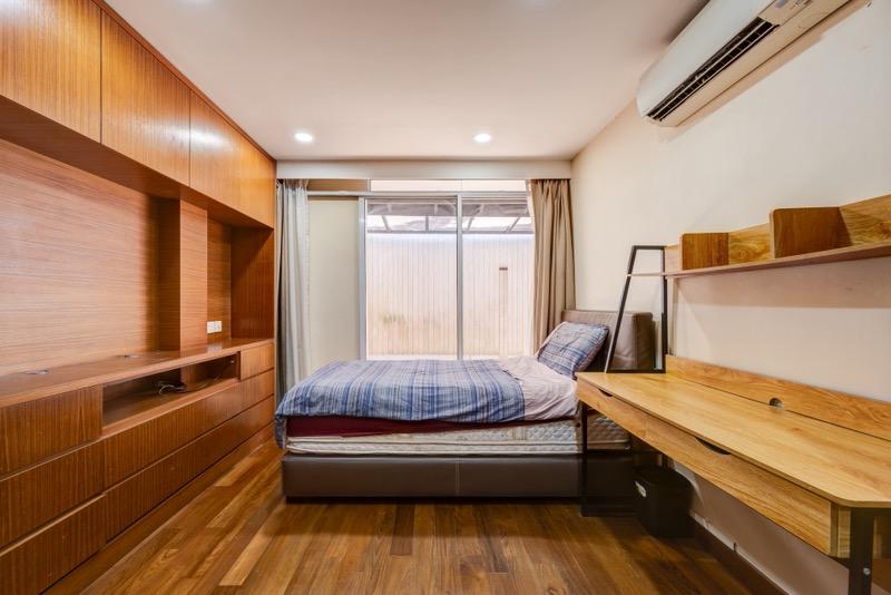 Semi-D at Tuan Sing Park Semi-Detached House For Rent, $8,800, 5 Bed 4 Bath 3,200 sqft $2.38 psf