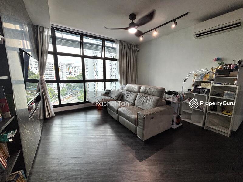 Prop-GPT: HDB Flat: D19  158A Rivervale Crescent
