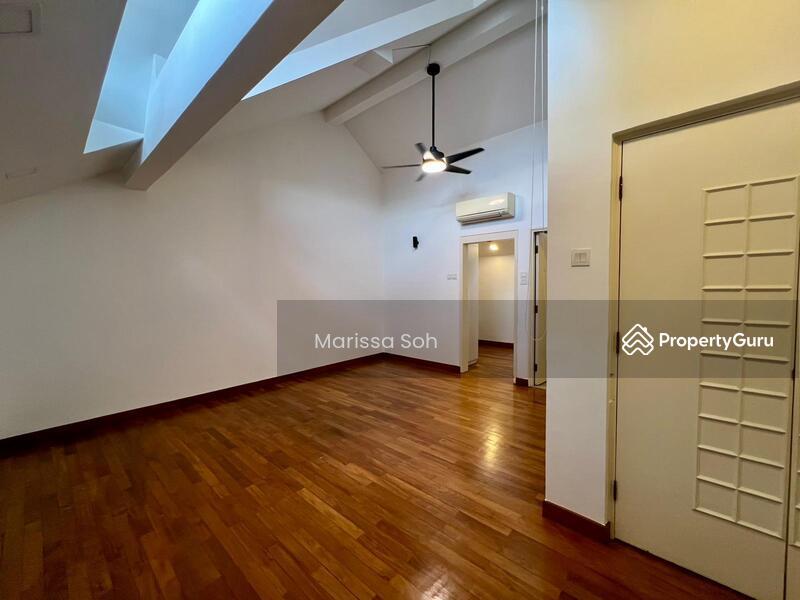 Semi-Detached for Rent, Tranquil Environment, Well Maintained 2 Storey Semi-D Close to Amenities, SGD 10,800 | 999-year lease