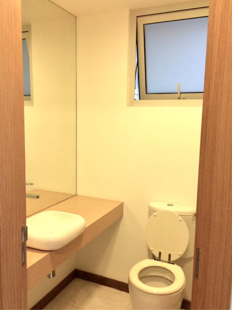 Apartment for Rent, Icon Apartment For Rent, $4,900, 2 Bed 2 Bath 872 sqft $5.62 psf, SGD 4,900 | 99-year Leasehold