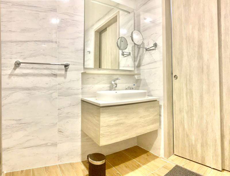 The Alps Residences Condominium For Rent, $3,500, 1 Bed 1 Bath 506 sqft $6.92 psf