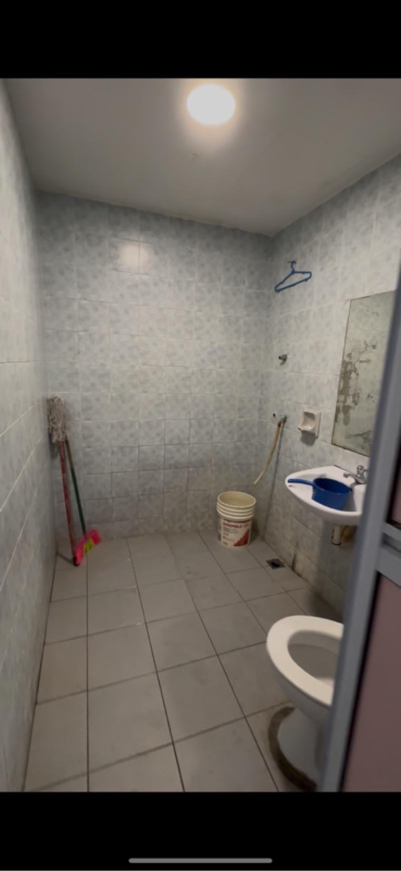 Apartment for Rent, Wing Fong Mansions Apartment Room Rental, $2,000, 1 Bed 1 Bath 200 sqft $10.00 psf, SGD 2,000 | Freehold