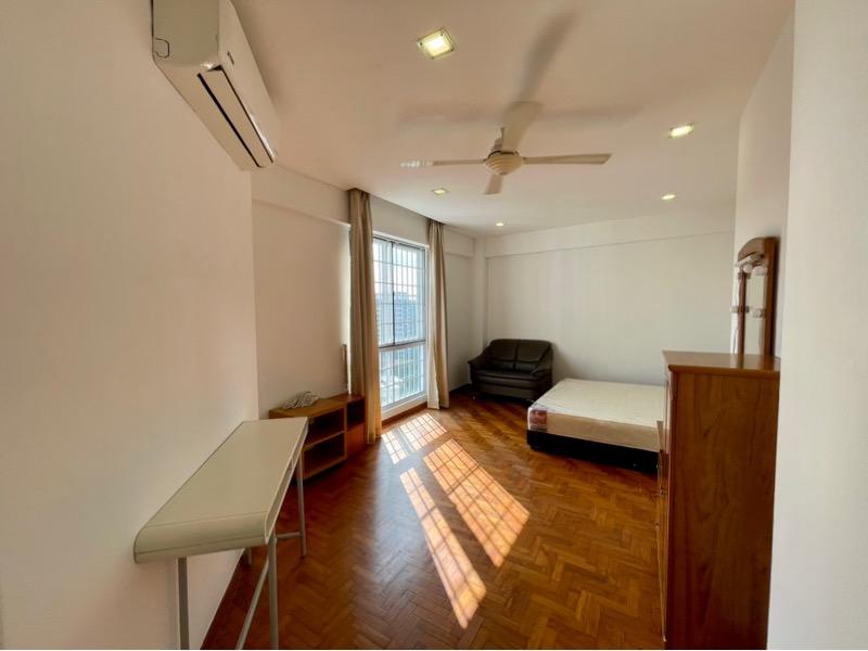 Elias Green Condominium For Rent, $4,800, 3 Bed 4 Bath 1,667 sqft $2.88 psf