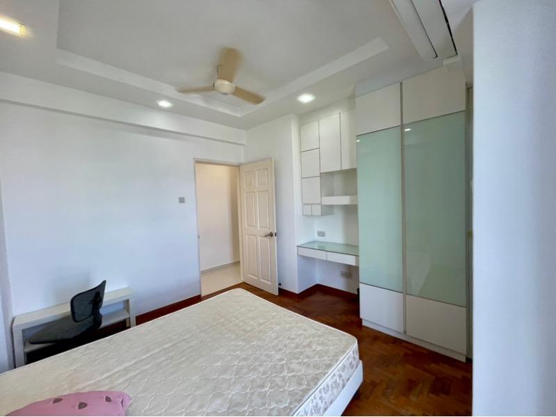 Elias Green Condominium For Rent, $4,800, 3 Bed 4 Bath 1,667 sqft $2.88 psf