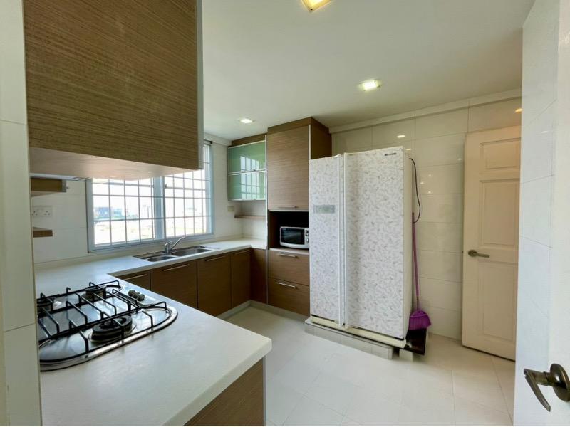 Elias Green Condominium For Rent, $4,800, 3 Bed 4 Bath 1,667 sqft $2.88 psf