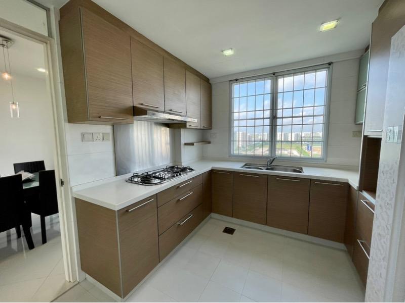 Elias Green Condominium For Rent, $4,800, 3 Bed 4 Bath 1,667 sqft $2.88 psf
