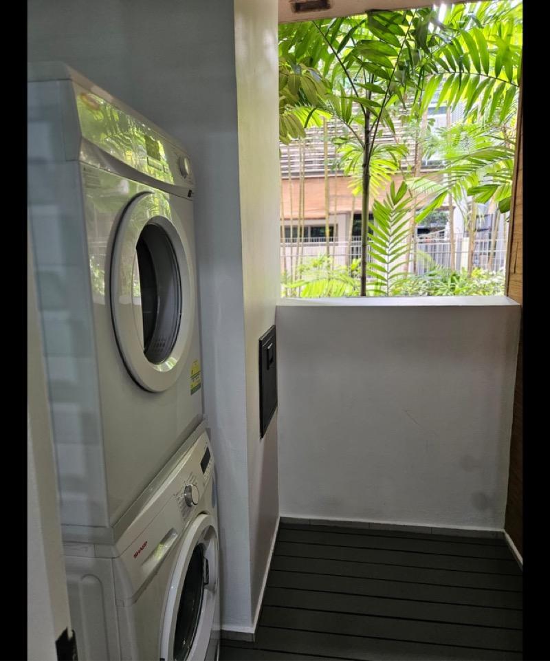 The Edgewater Condominium For Rent, $3,680, 2 Bed 2 Bath 980 sqft $3.76 psf