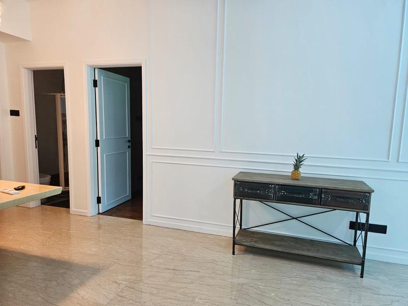 The Edgewater Condominium For Rent, $3,680, 2 Bed 2 Bath 980 sqft $3.76 psf