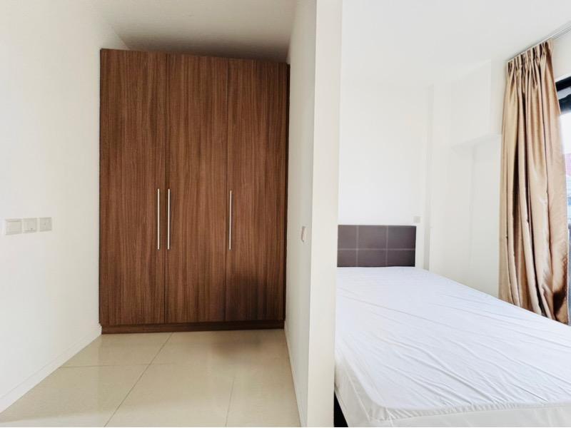 Condominium for Rent: D14, 419755