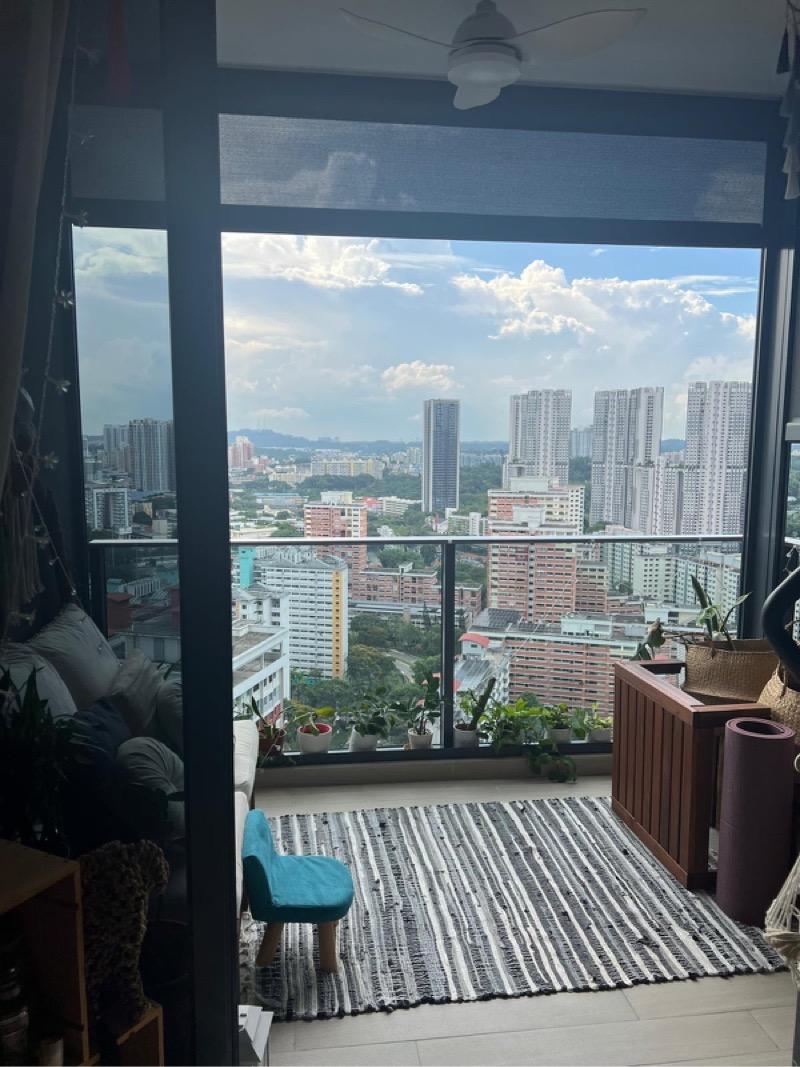 Stirling Residences Condominium For Rent, $6,500, 3 Bed 2 Bath 883 sqft $7.36 psf