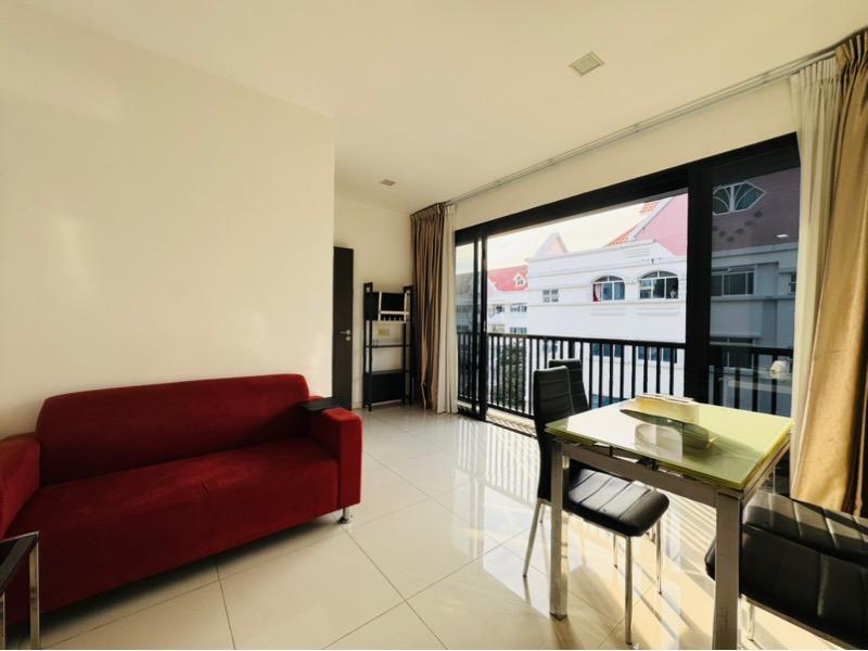Jing Suites Condominium For Rent, $3,400, 2 Bed 1 Bath 559 sqft $6.08 psf