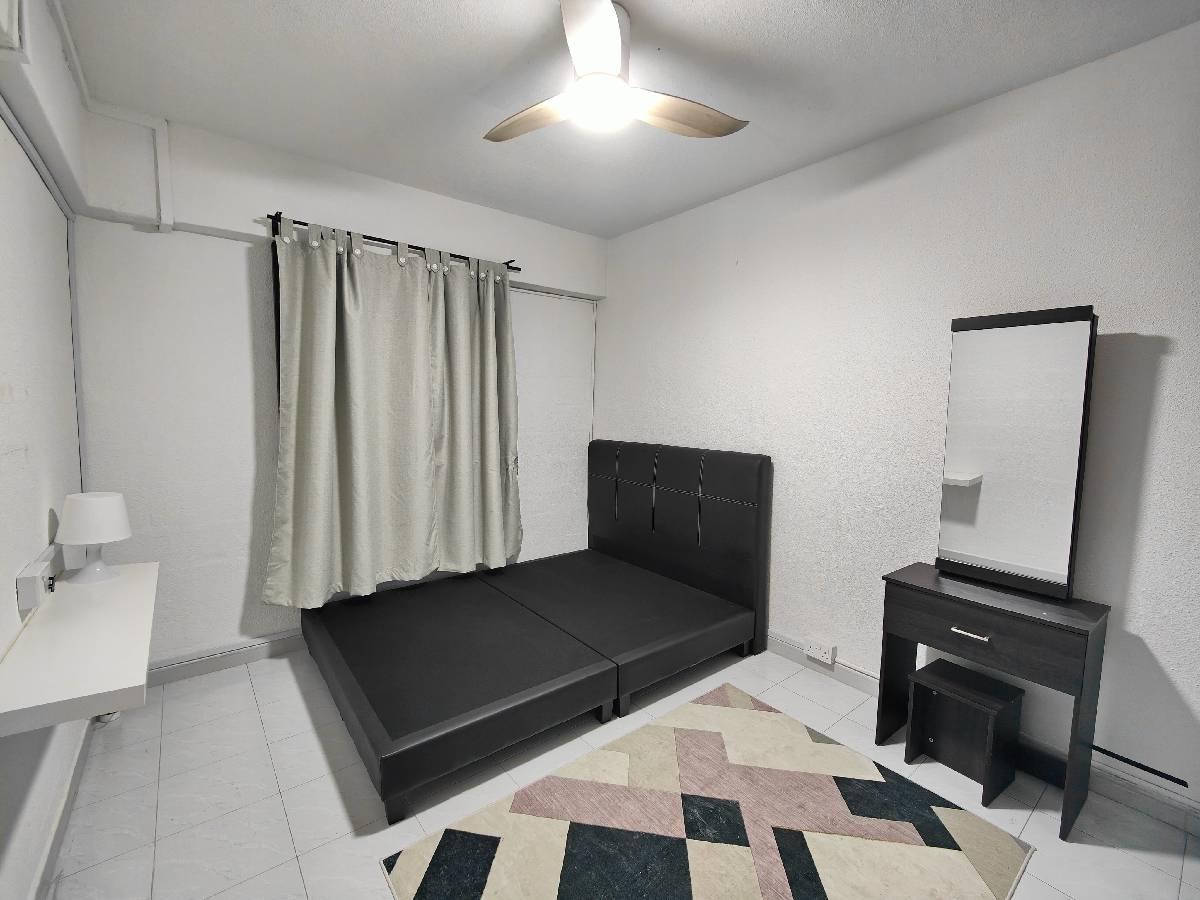HDB Apartment for Rent, 125 Bedok North Road HDB Apartment Room Rental, $950, 1 Bed 1 Bath 129 sqft $7.36 psf, SGD 950 | 99-year Leasehold