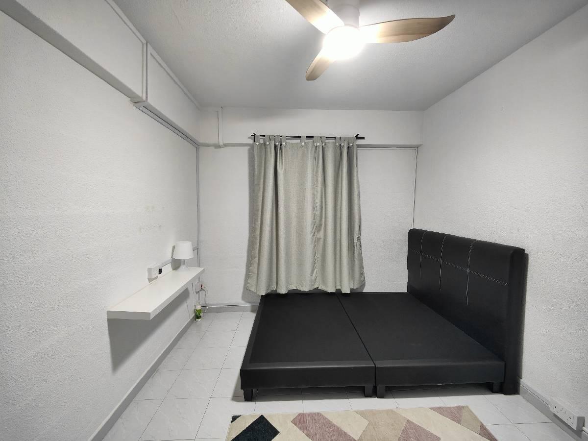 HDB Apartment for Rent, 125 Bedok North Road HDB Apartment Room Rental, $950, 1 Bed 1 Bath 129 sqft $7.36 psf, SGD 950 | 99-year Leasehold