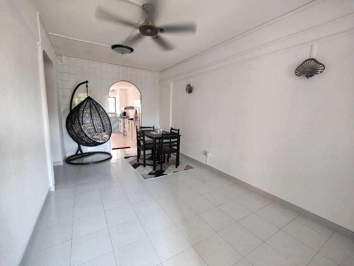 HDB Apartment for Rent, 125 Bedok North Road HDB Apartment Room Rental, $950, 1 Bed 1 Bath 129 sqft $7.36 psf, SGD 950 | 99-year Leasehold