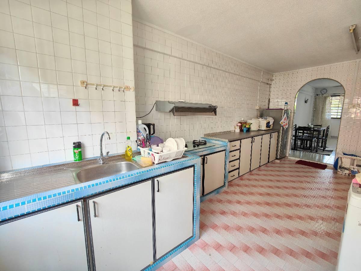 HDB Apartment for Rent, 125 Bedok North Road HDB Apartment Room Rental, $950, 1 Bed 1 Bath 129 sqft $7.36 psf, SGD 950 | 99-year Leasehold
