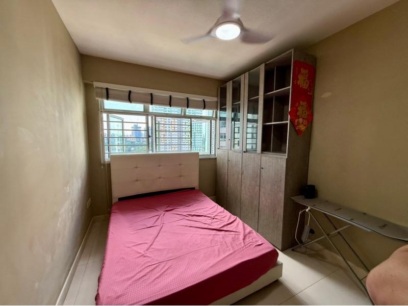Prop-GPT: HDB Apartment: D22  56 Teban Gardens Road