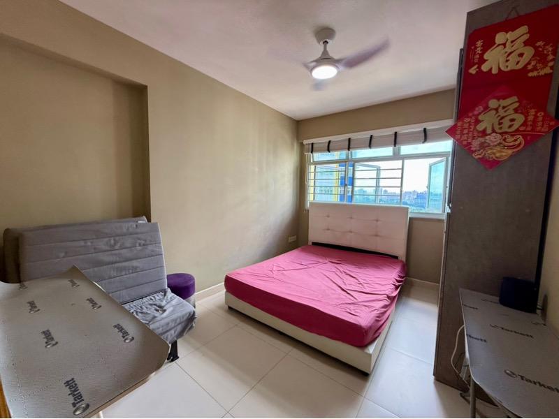 HDB Apartment for Rent, 56 Teban Gardens Road HDB Apartment Room Rental, $1,100, 1 Bed 107 sqft $10.28 psf, SGD 1,100 | 99-year Leasehold