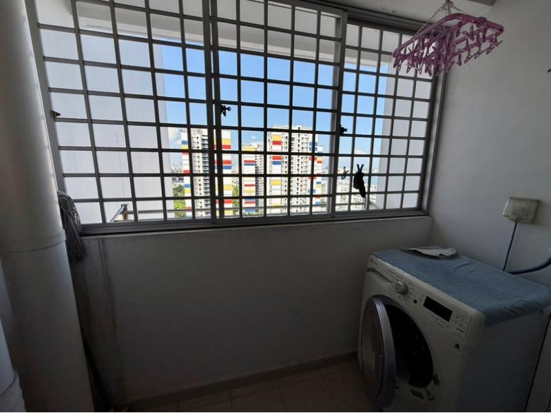 HDB Apartment for Rent, 56 Teban Gardens Road HDB Apartment Room Rental, $1,100, 1 Bed 107 sqft $10.28 psf, SGD 1,100 | 99-year Leasehold