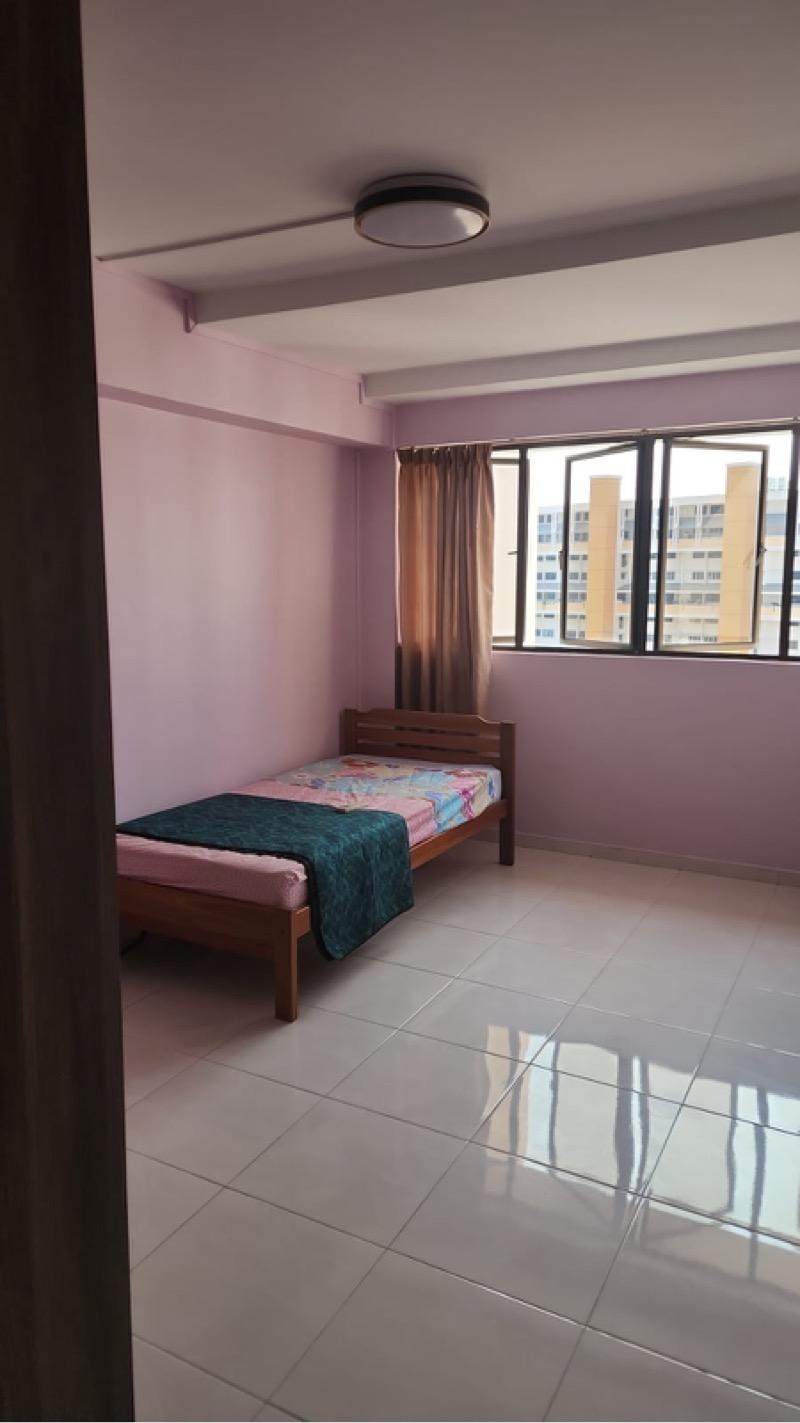 HDB Apartment for Rent, 117 Serangoon North Avenue 1 HDB Apartment Room Rental, $900, 1 Bed 2 Bath 2,152 sqft $0.42 psf, SGD 900 | 99-year Leasehold