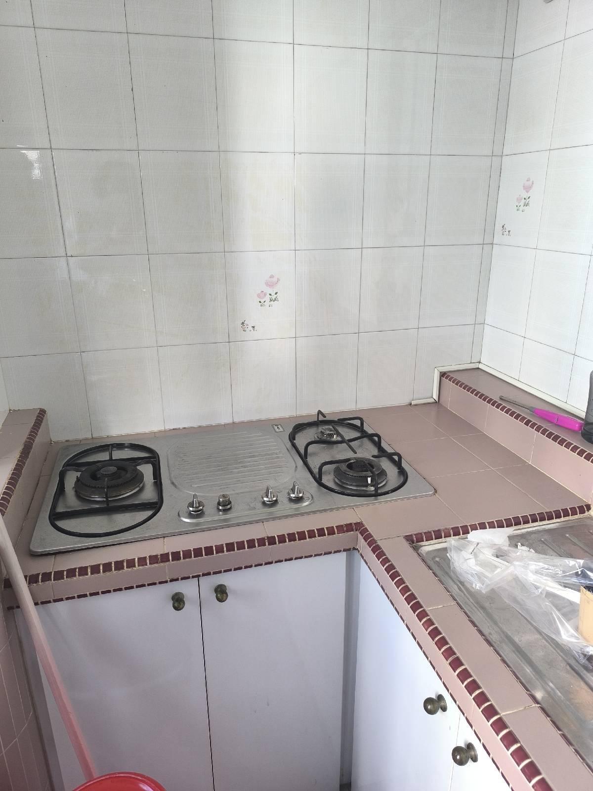 2 Hougang Avenue 3 HDB Apartment For Rent, $3,000, 2 Bed 1 Bath 635 sqft $4.72 psf