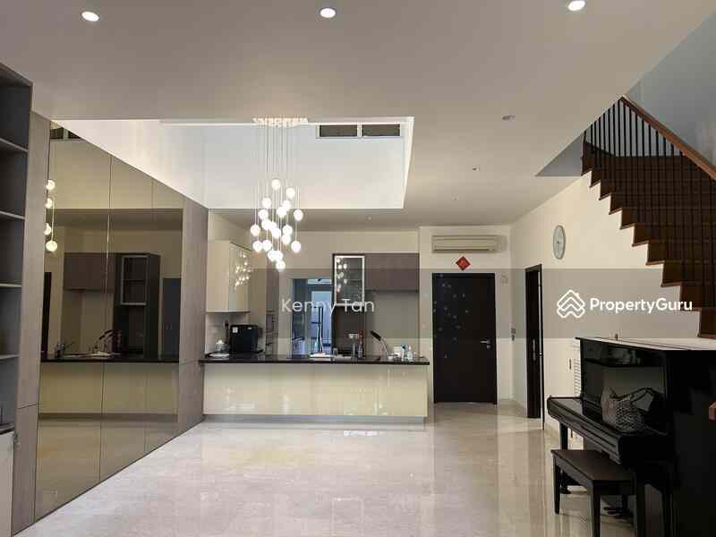 Prop-GPT: Terrace: D28  Luxus Hills