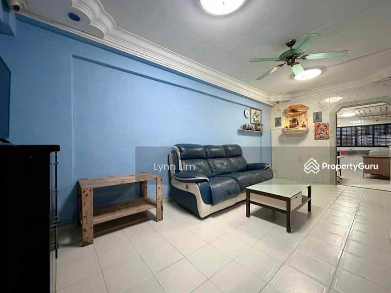 Prop-GPT: HDB Flat: D23 Bukit Batok 233 Bukit Batok East Avenue 5
