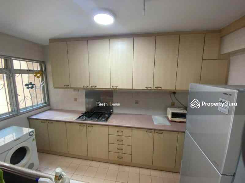 Prop-GPT: HDB Flat: D19 Punggol 296 Punggol Central