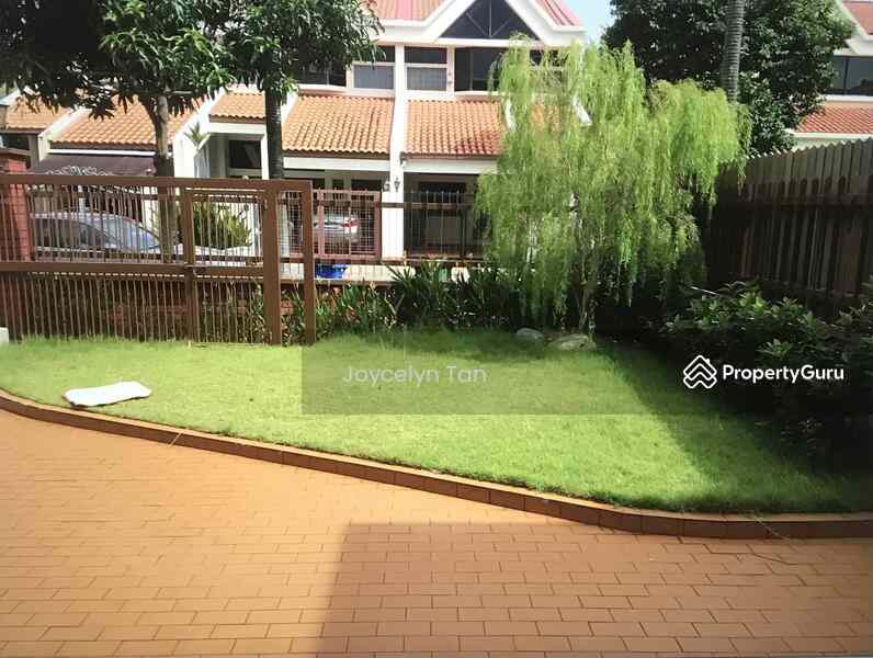 Prop-GPT: Semi-Detached: D13  Semi Detached in Sennett Estate