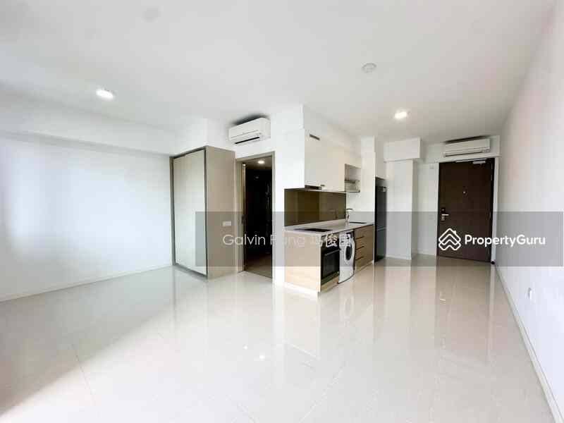 Prop-GPT: Condominium: D18  Treasure at Tampines