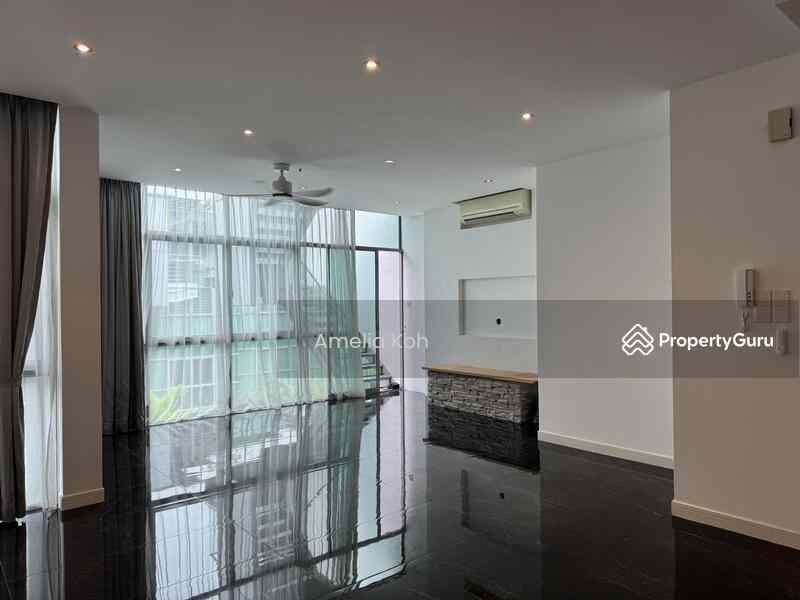 Prop-GPT: Condominium: D15  Malvern Springs