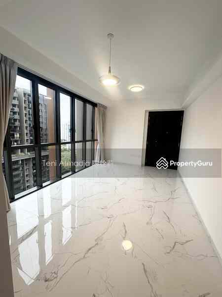 Prop-GPT: Condominium: D15  LIV @ MB