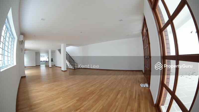 Prop-GPT: Corner Terrace: D19  Simon Place