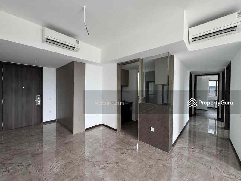 Prop-GPT: Condominium: D18 Pasir Ris Pasir Ris 8