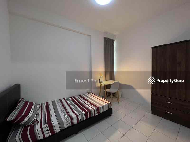 Prop-GPT: Condominium: D17  Azalea Park Condo