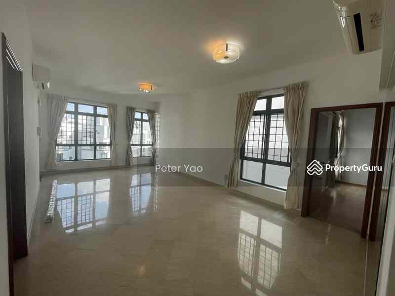 Prop-GPT: Condominium: D21  Parc Palais