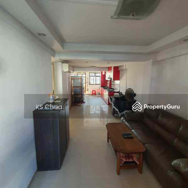 Prop-GPT: HDB Flat: D15 Marine Parade 57 Marine Terrace