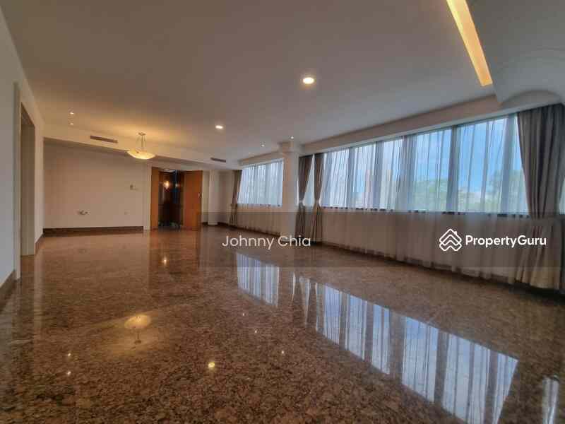 Prop-GPT: Condominium: D10  Grange 70