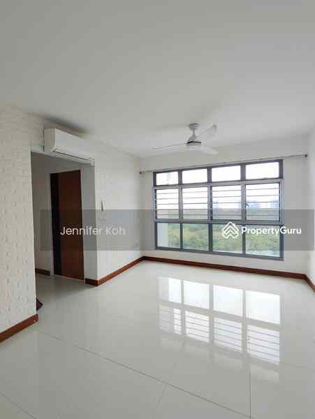 Prop-GPT: HDB Flat: D19  476A Upper Serangoon View