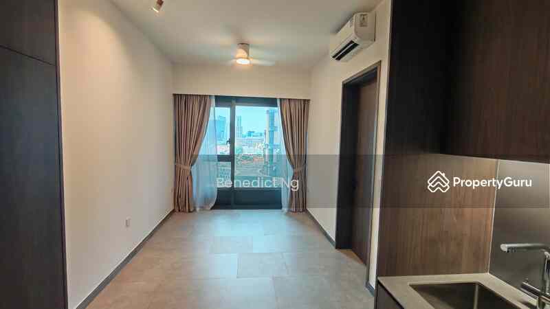 Prop-GPT: Condominium: D07  Midtown Modern