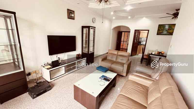 Prop-GPT: Condominium: D23 Hillview Hillview Heights