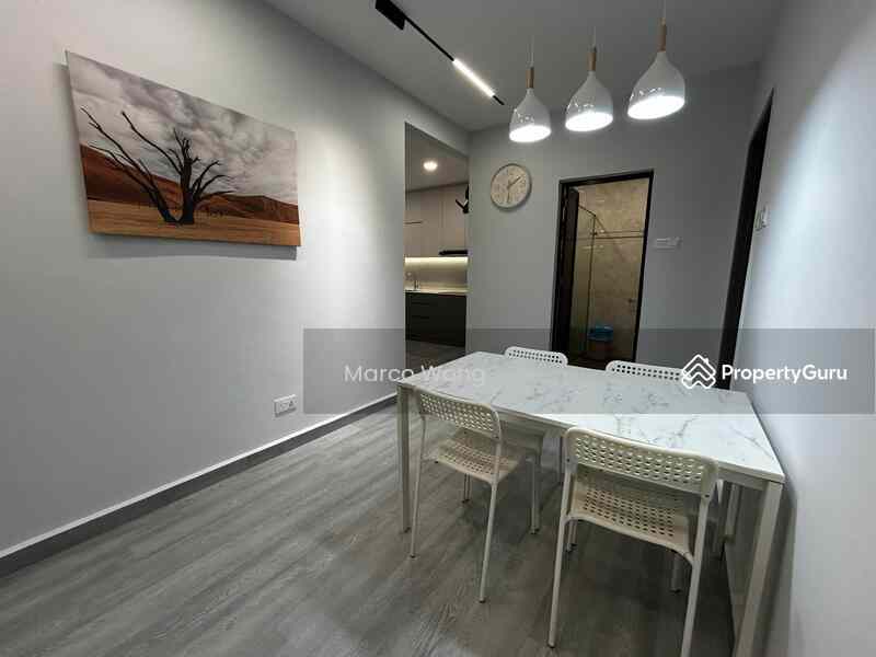 Prop-GPT: Condominium: D21  1 King Albert Park