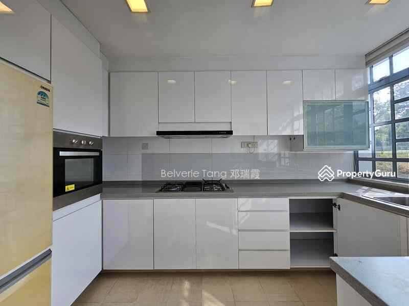 Prop-GPT: Condominium - Cluster House: D11  Chancery Grove