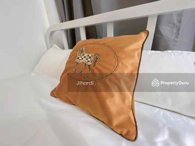 Prop-GPT: Condominium: D23  Chestervale
