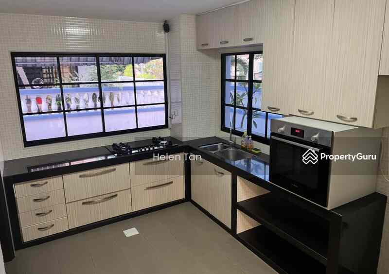 Prop-GPT: Corner Terrace: D15  D15 Big Corner Terrace Unit for Family
