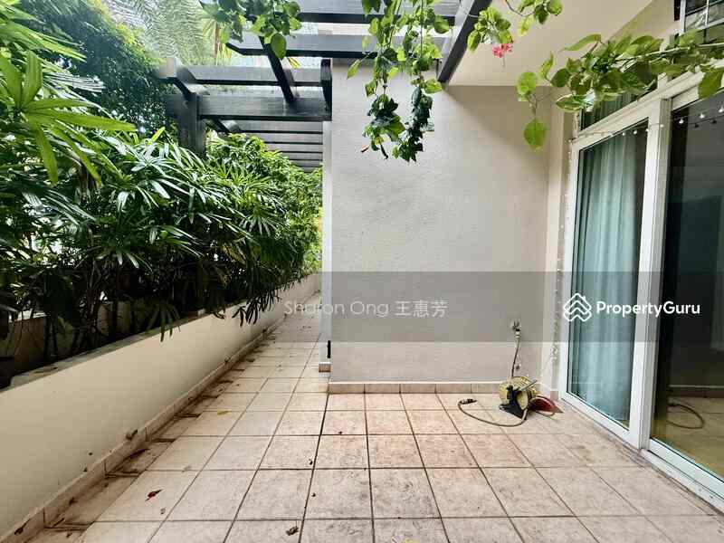 Prop-GPT: Apartment: D09  Robertson 100