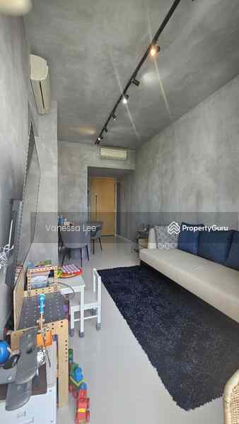 Prop-GPT: Condominium: D11  26 Newton
