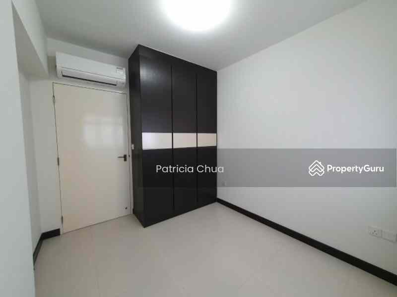 Prop-GPT: HDB Flat: D18  869A Tampines Avenue 8